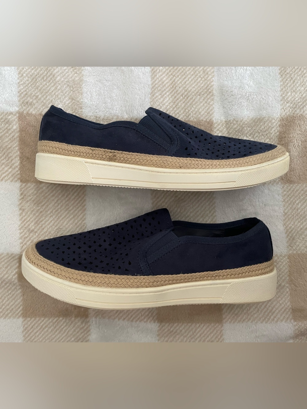 NWT Sonoma Women’s size 8 M Navy Slip-On Perforated Casual Loafers